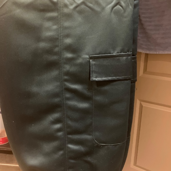 Woman’s 3 Piece Winter Green Satin Set Lg - Picture 13 of 14